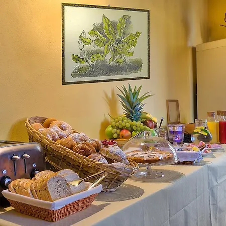 Bed and breakfast Pisa Holidays 3*